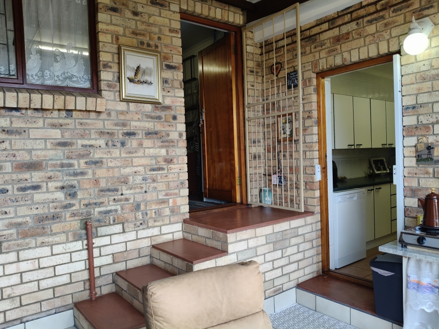 3 Bedroom Property for Sale in Jeffreys Bay Central Eastern Cape